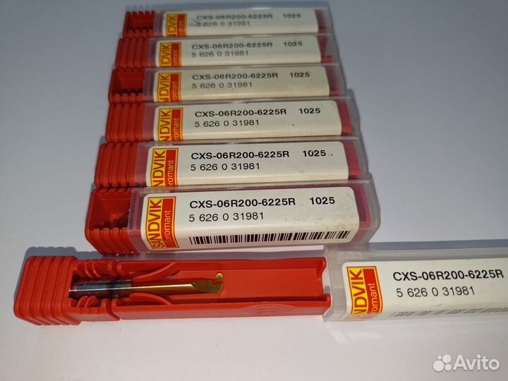 Резец цельный твердосплавный токарный Sandvik CXS