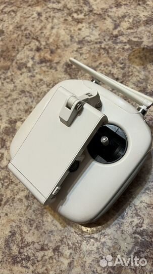 Квадрокоптер dji phantom 3 pro