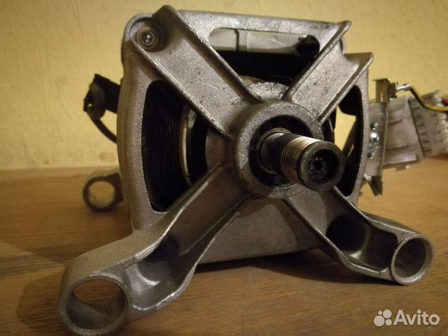 Двигататель стиральной машины
