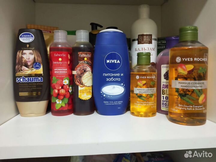 Больше полки косметики