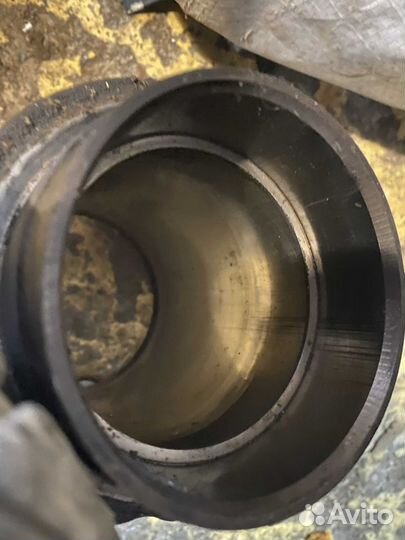 Цилиндр с двигателя луаз 967М