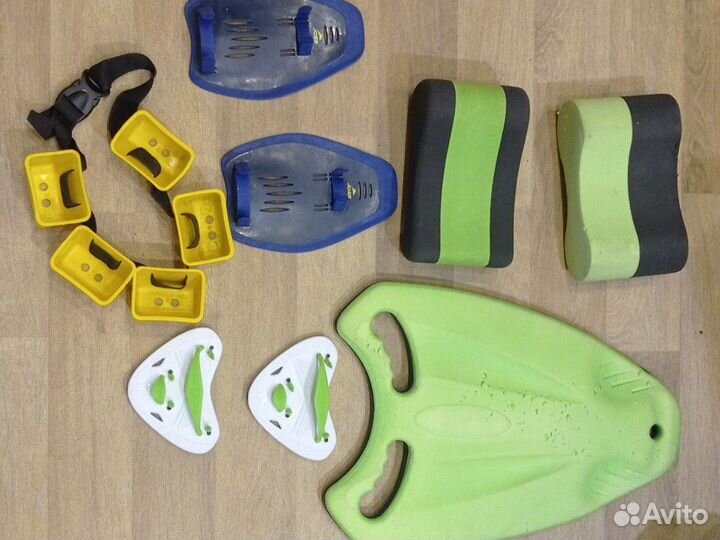 Спортивный инвентарь для плавания