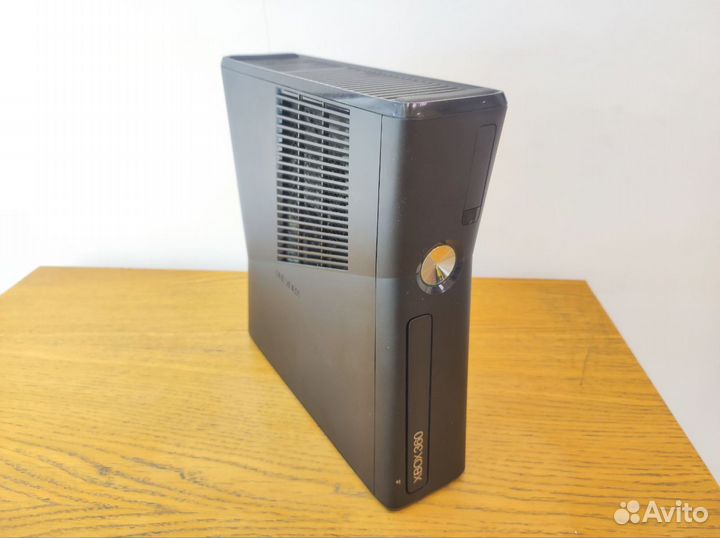 Xbox 360 4Gb Slim