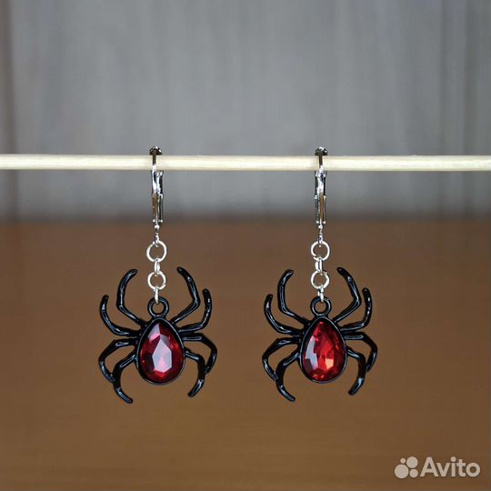 Серьги скелет новые