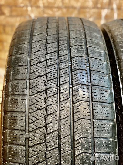 Bridgestone Blizzak Ice 245/45 R19 98S