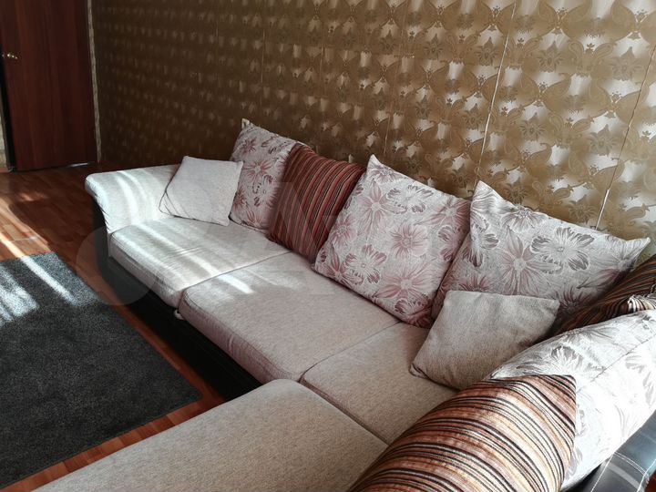 2-к. квартира, 56 м², 1/10 эт.