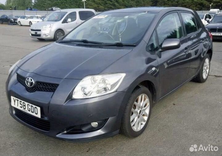 В разборе Тойота Аурис Toyota Auris E15 1.6 МКПП