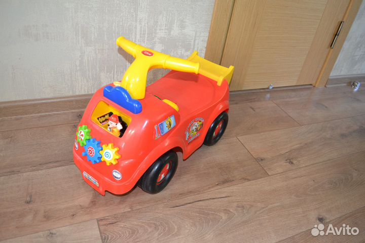 Детская машинка каталка