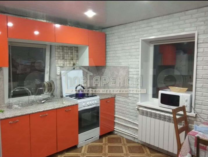 Дом 52 м² на участке 5 сот.