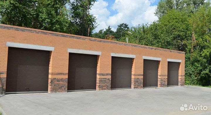 Секционные ворота