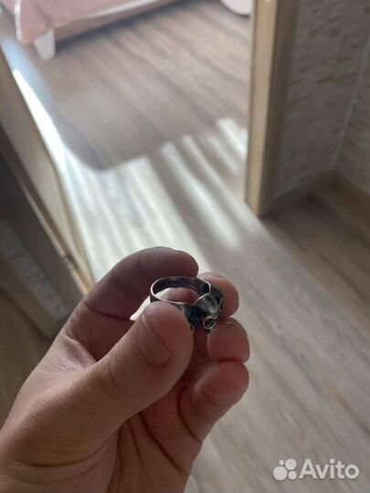 Серебряное кольцо