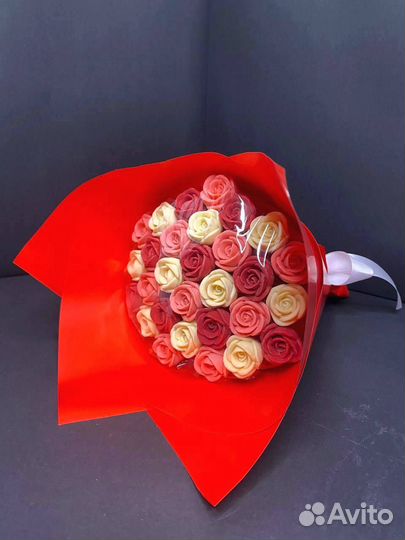 Розы из Белого Шоколада - 29 шт в Букете