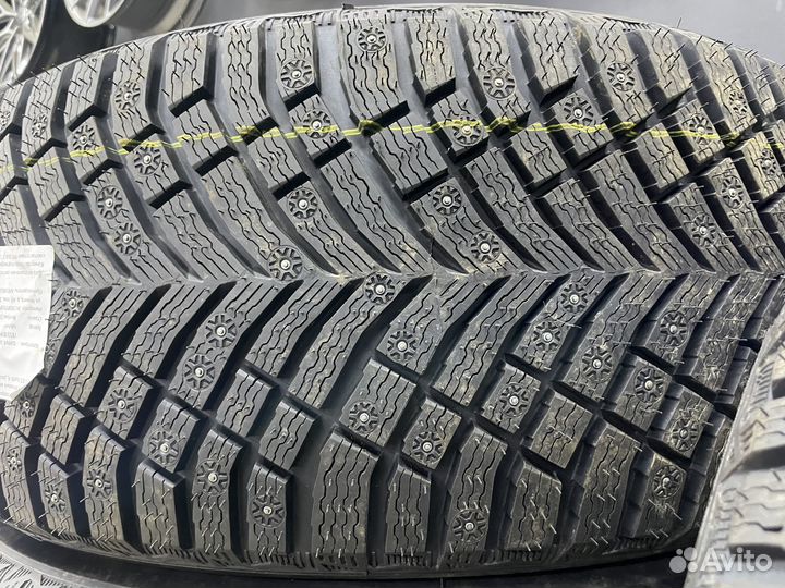 Michelin X-Ice North 4 SUV 255/45 R20 105T