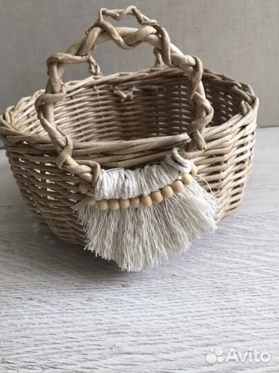 Плетеная корзинка