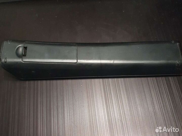 Пульт ы от телевизора и магнитолы