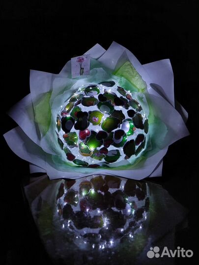 Детский яркий букет с любимыми персонажами