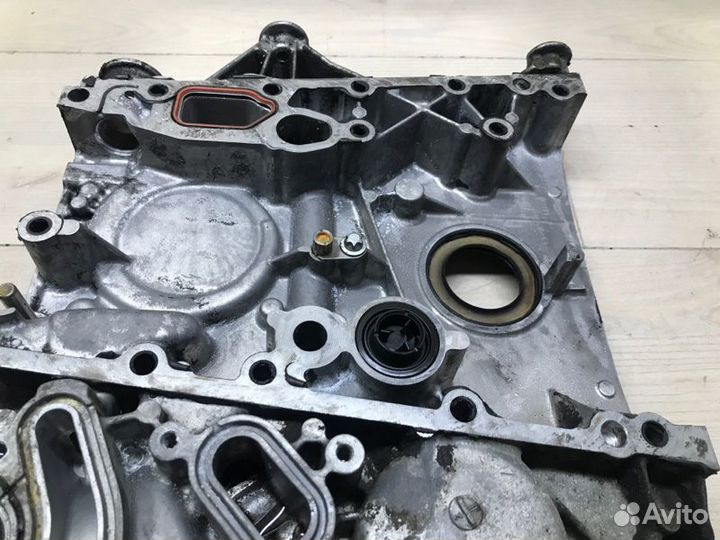 Передняя крышка двигателя Mercedes Sprinter W906