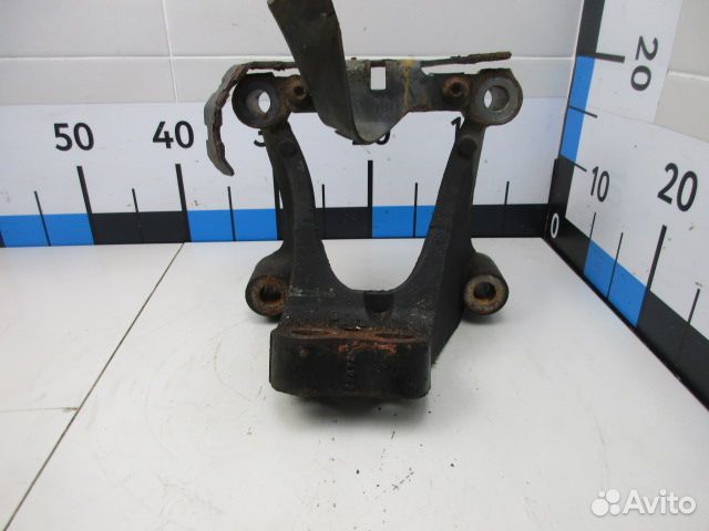 Кронштейн двигателя передний Mercedes Benz Actros