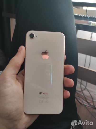 iPhone 8, 64 ГБ