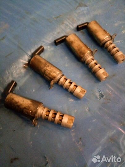 Клапан фазогегулятора передний Audi A5 купе 3.2