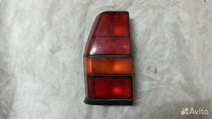 Фонарь задний левый Фольксваген Поло 85 г. в
