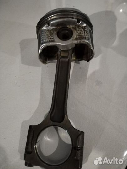 120A10724R Renault121601836Rпоршень с шатуном