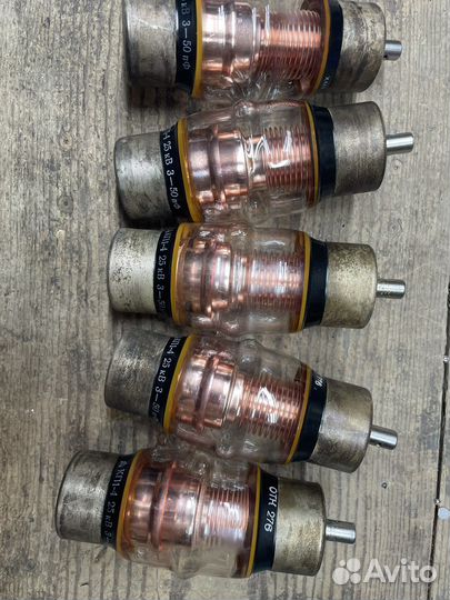 Вакуумный конденсатор Кп1-4-25 пФ