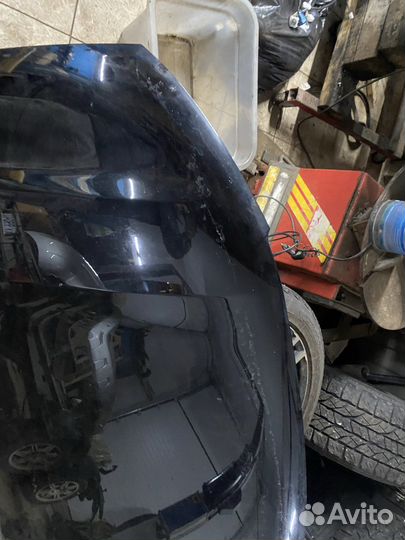 Капот на Land cruiser 200