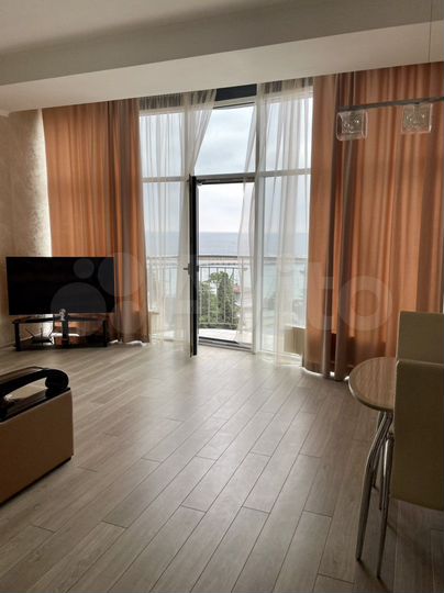 2-к. квартира, 58 м², 6/14 эт.