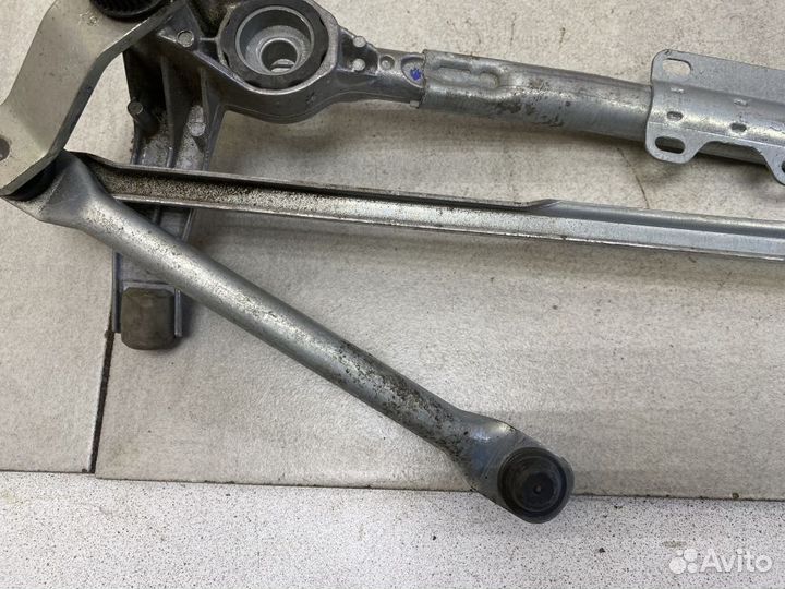 Трапеция стеклоочистителя