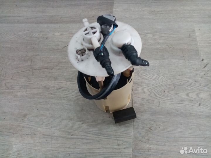 Топливный насос для Toyota Avensis II