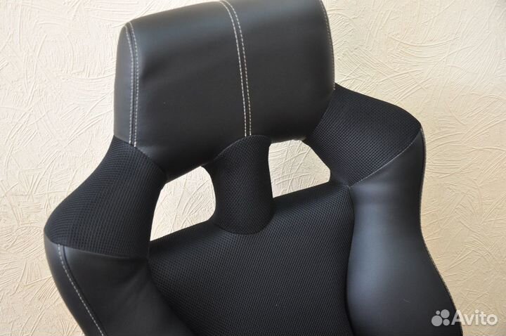 Компьютерное кресло 