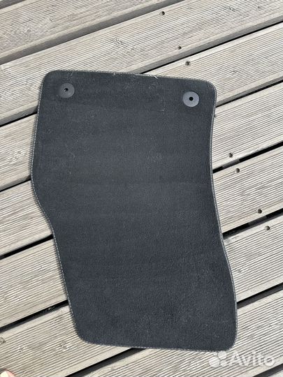 Автомобильные коврики на Volkswagen Tiguan