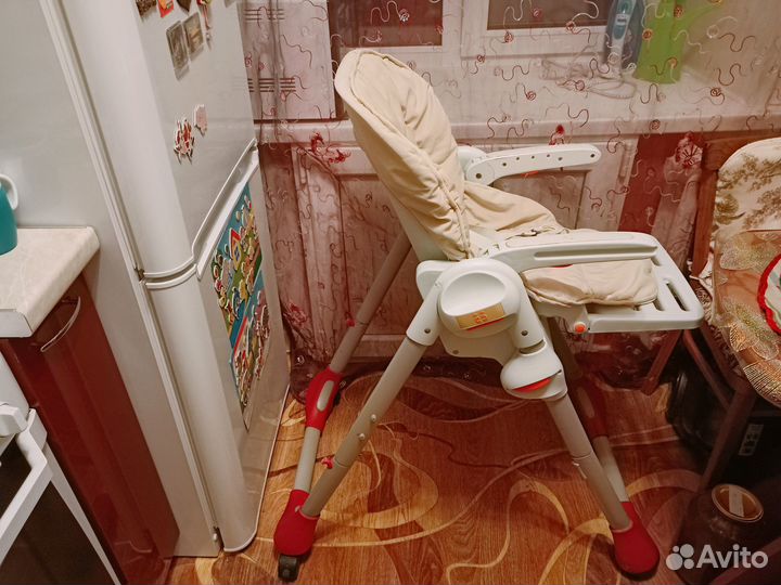 Стульчик для кормления Chicco