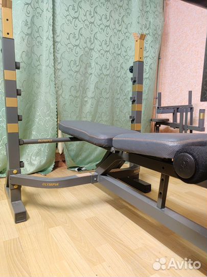 Скамья для жима со стойками