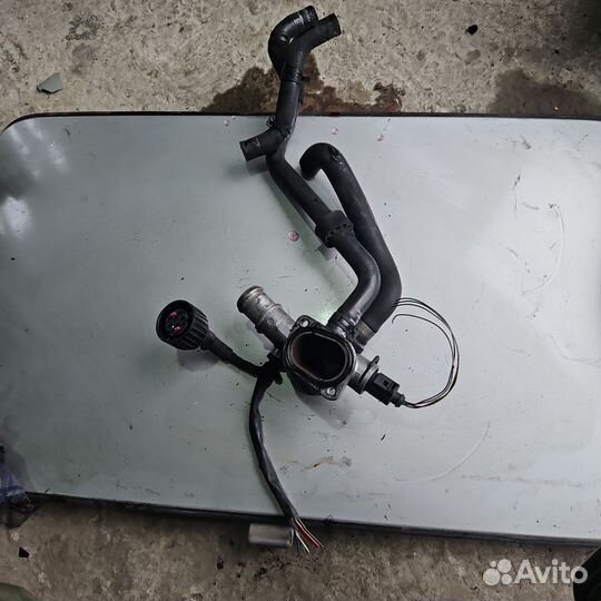 Фланец системы охлаждения 1.9 tdi AWX