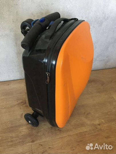 Детский чемодан самокат