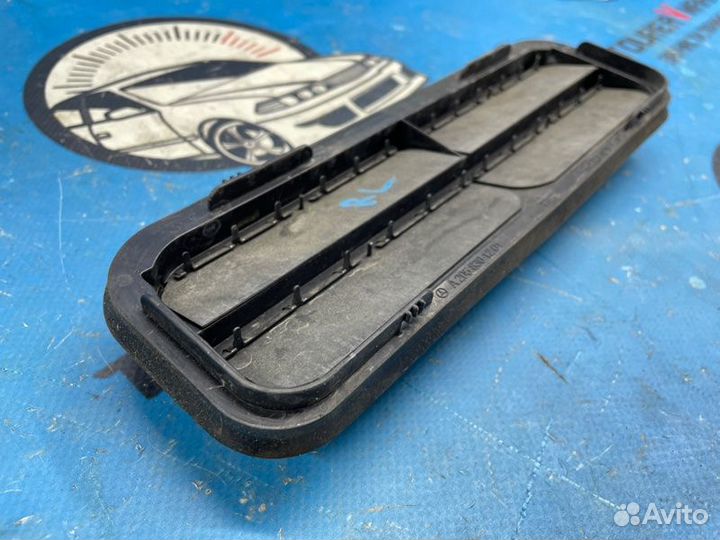 Клапан вентиляции салона Mercedes-Benz C-Class