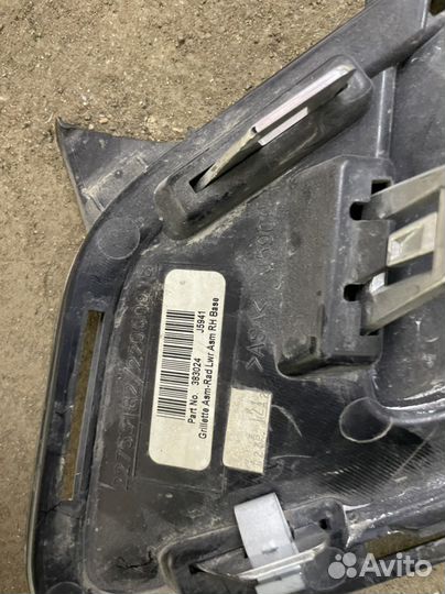 Решетки в бампер Cadillac Cts 3