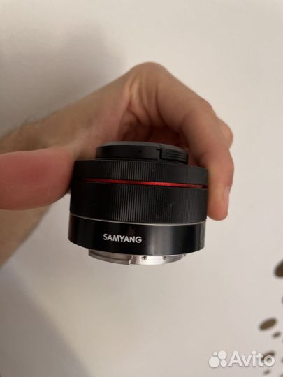 Объектив samyang 35мм 2.8