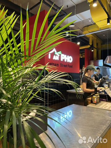 Продавец кассир в кафе