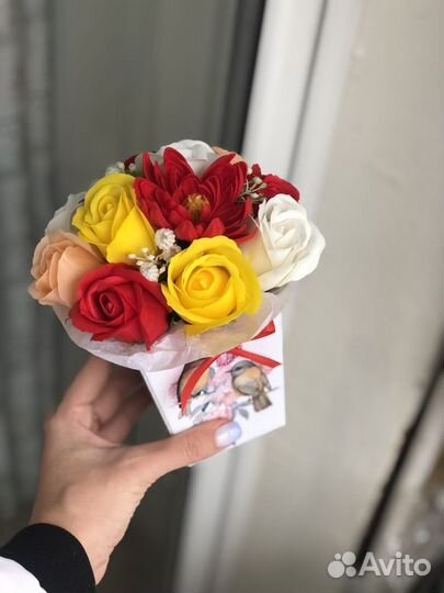 Трапеция из мыльных цветов (подарочный набор )