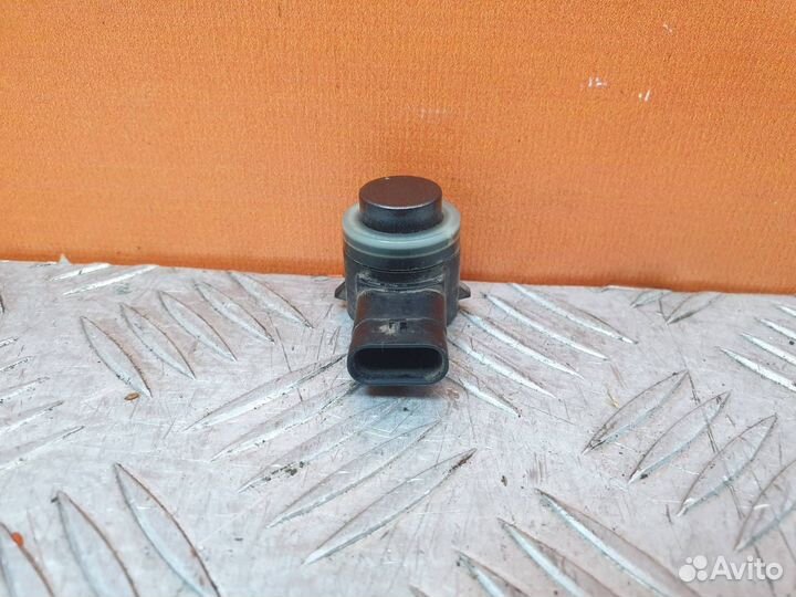 Датчик парктроника передний Toyota Corolla 11 E160