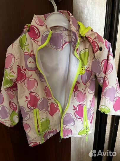 Ветровка, рост 104, в отличном состоянии