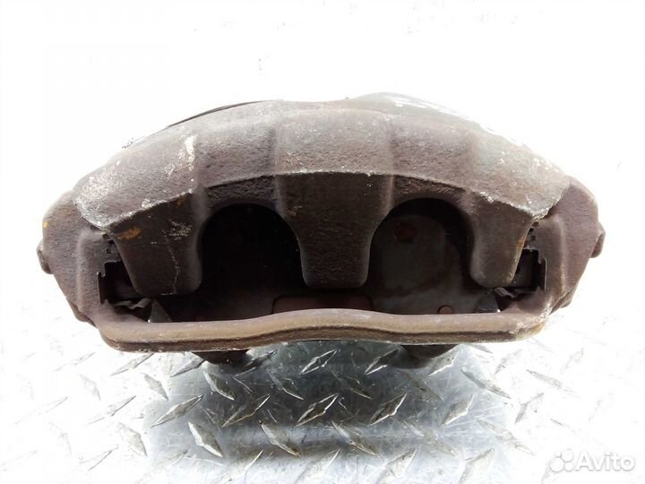 Суппорт передний правый Mercedes GLK X204