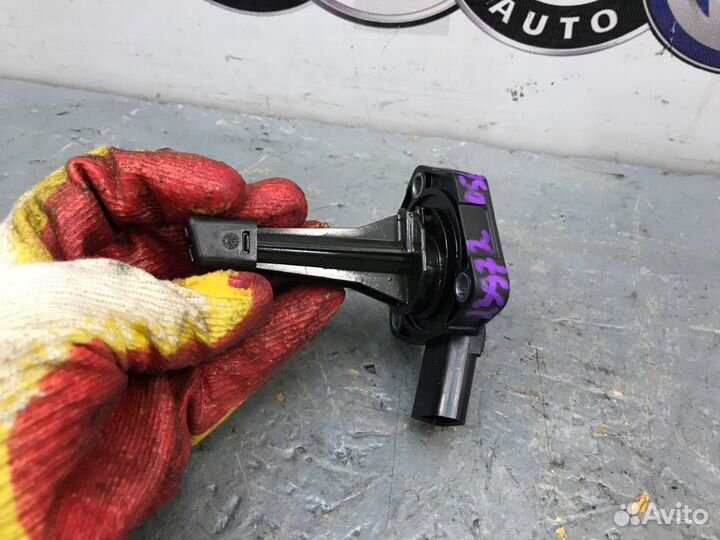 Датчик уровня масла Audi A4 B8 1.8 cabb 2008