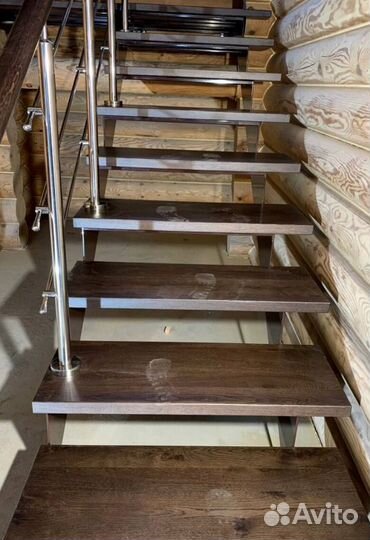 Лестничные перила кованные с монтажем