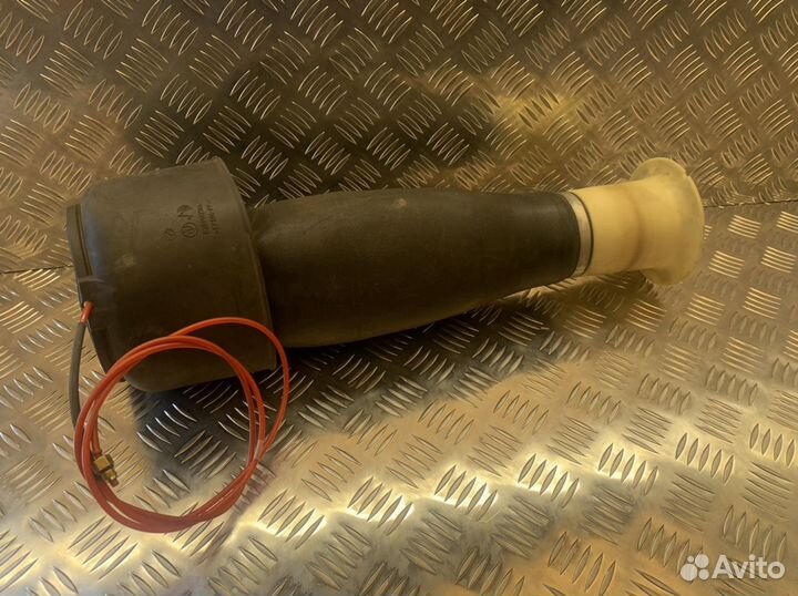 Пневмоподушка задняя для BMW 5 GT F07 37106781843