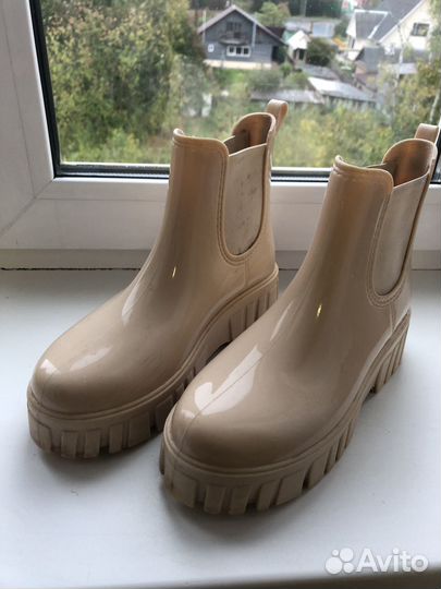 Резиновые сапоги