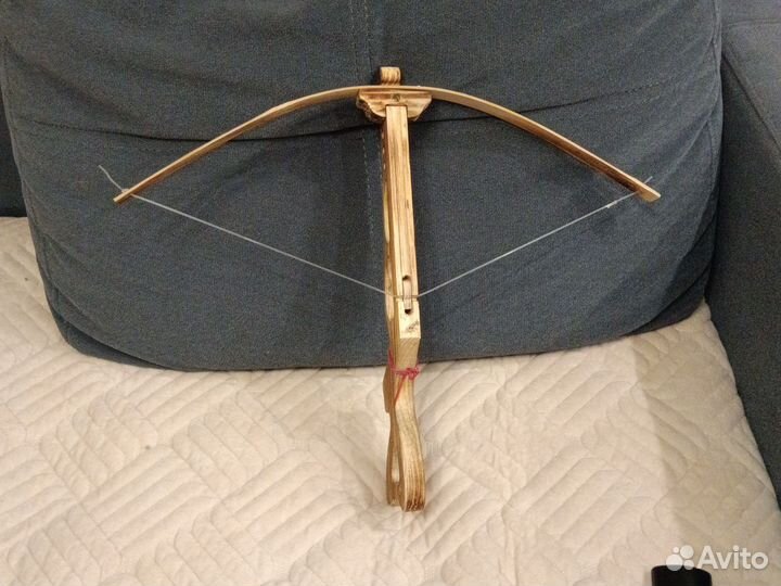 Этот арбалет игрушечный стрел Нет он для детей